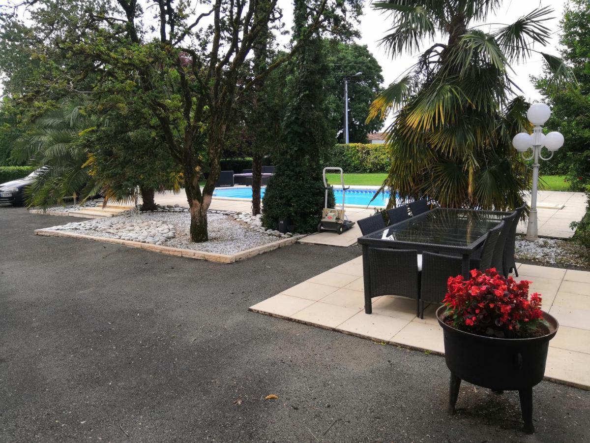 Domaine De Meyney Apartment Villegouge Luaran gambar